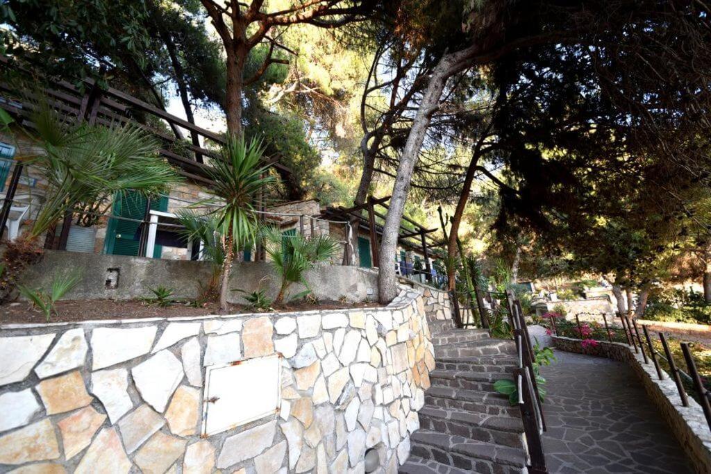 Hotel Club Torre Capovento Sperlonga Exterior photo
