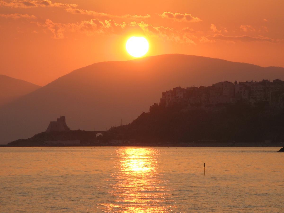 Hotel Club Torre Capovento Sperlonga Exterior photo
